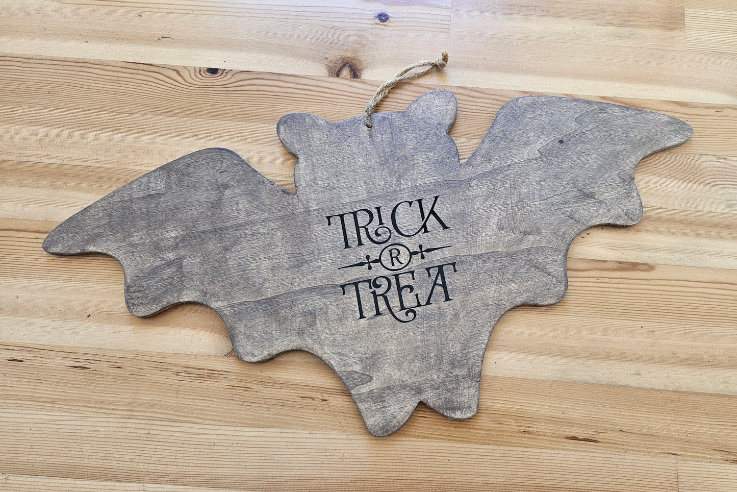 Batty Trick or Treat Sign