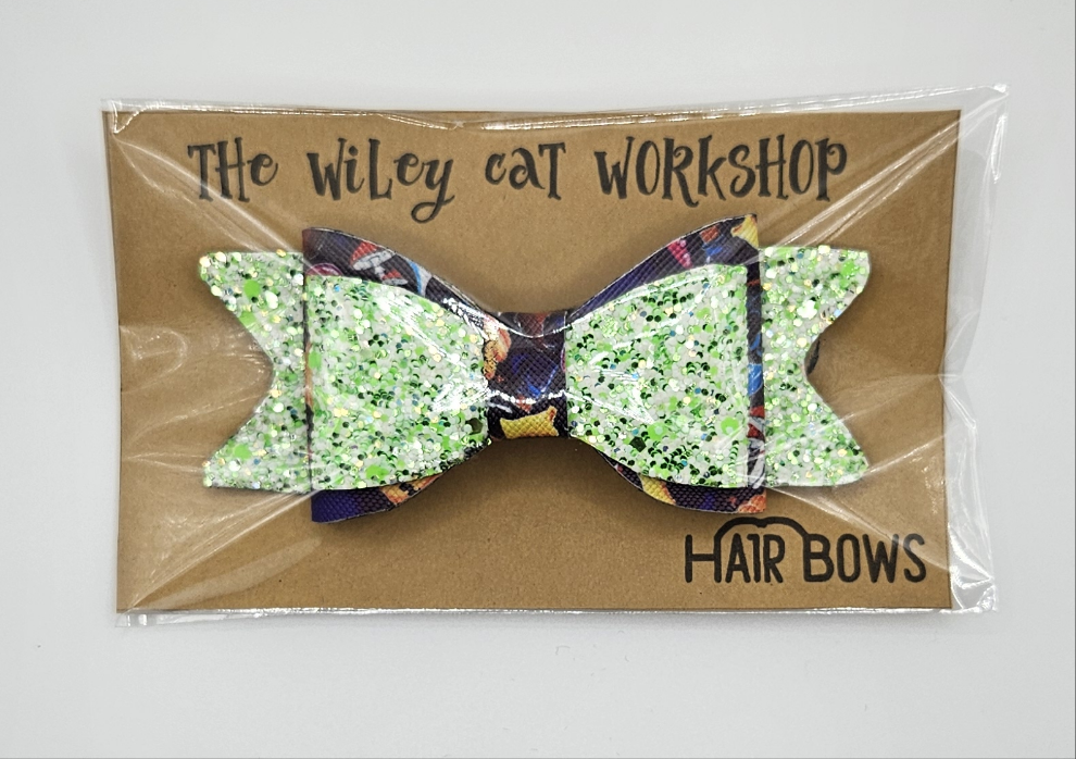 Green Halloween bow
